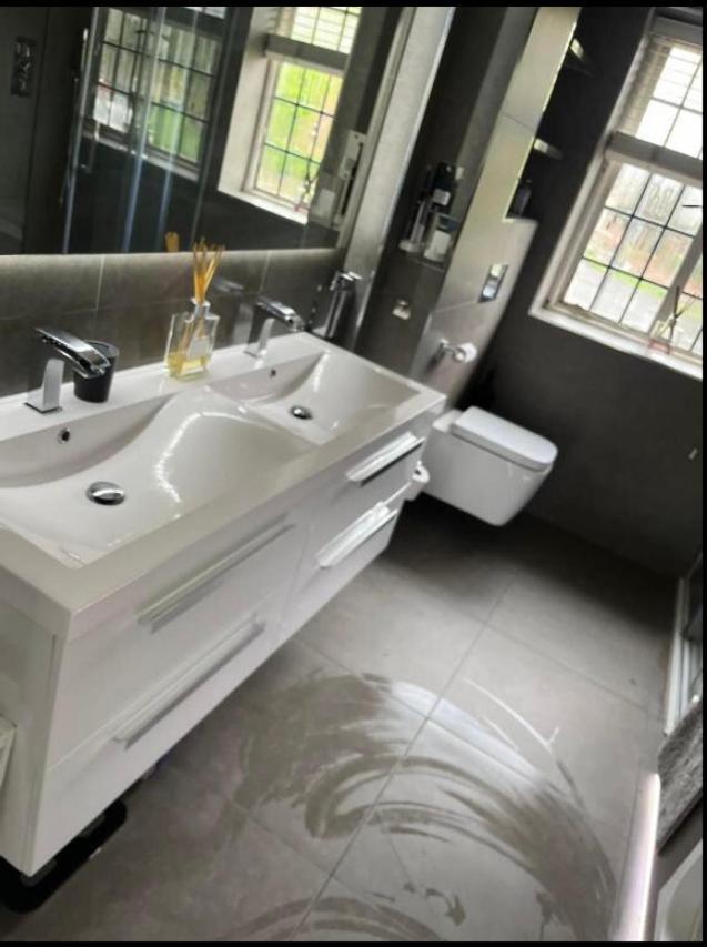 Wandworth, South London Deluxe King Room 2 Exterior foto